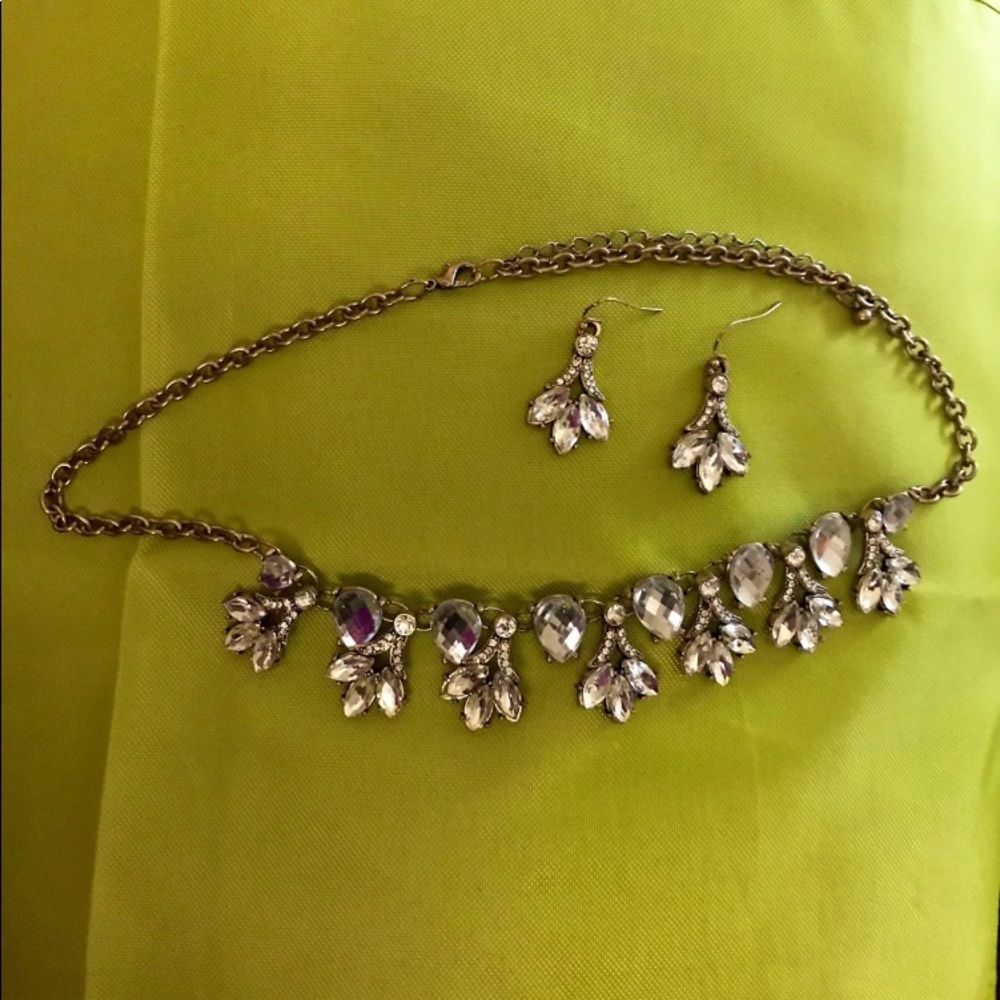 Beautiful Necklace & Earrings